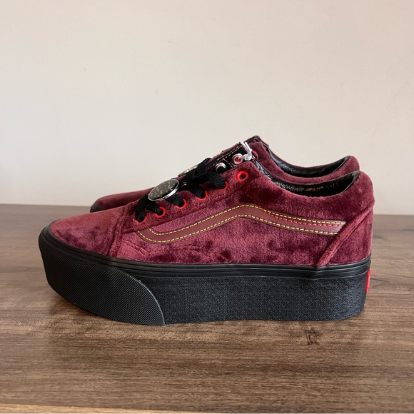 VANS Disney x Old Skool Poison Apple Stackform Unisex Shoe Size 5 or 6.5 - Picture 4 of 11